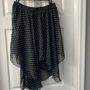 NWT Asymmetric Flowy Skirt Sz L